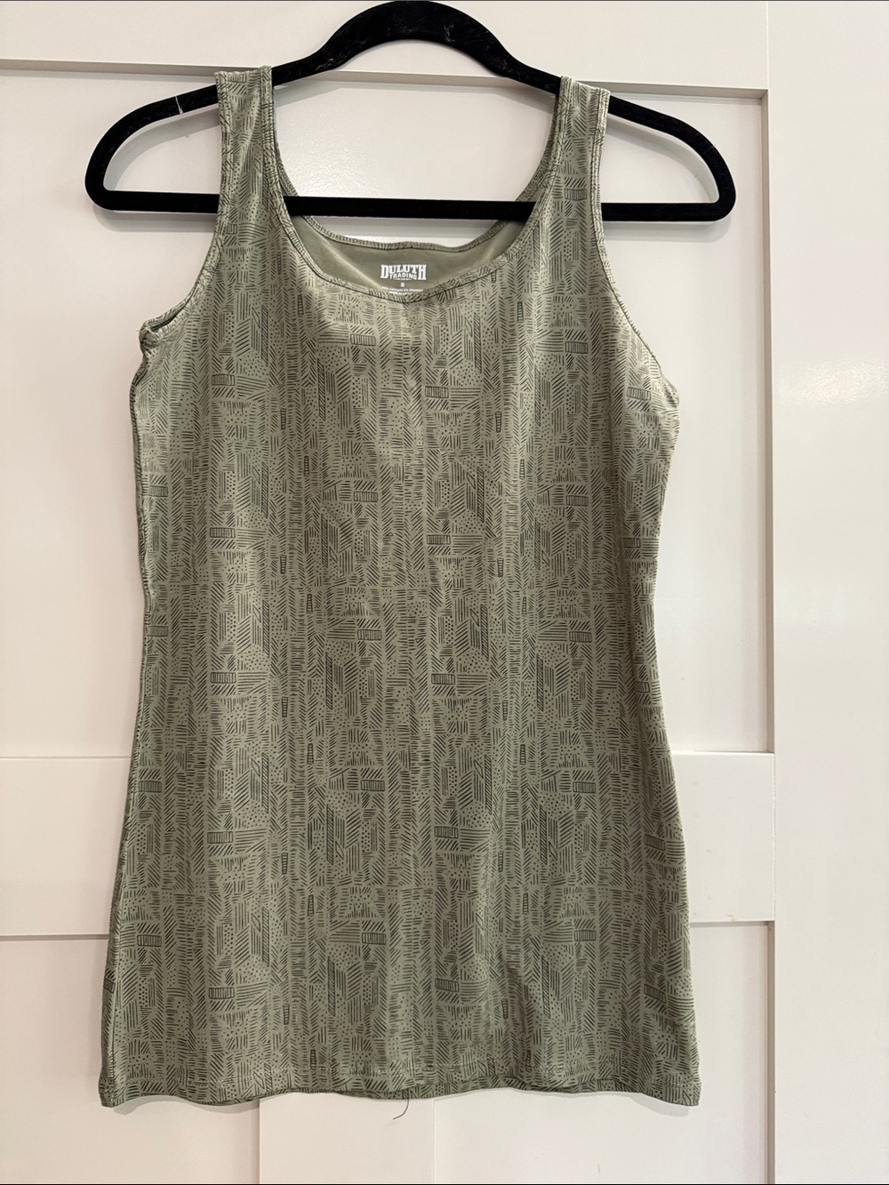 Duluth Trading Co Olive Green Geometric Scoop Neck Tank